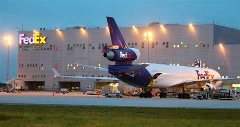 FedEx ampliará su hub de París por 1.400 millones de euros