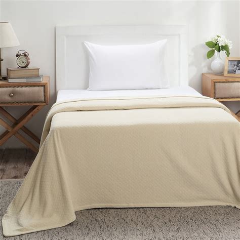 Buy MASPER Blaize Cotton Quilted Single Bed Cover from Maspar at just ...