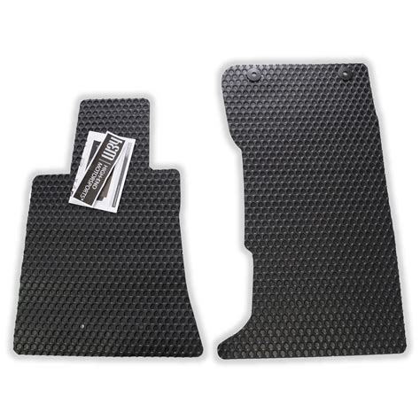 Alfa Romeo Giulia Custom All Weather Rubber Floor Mats