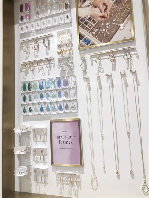 Kendra Scott Promo!! 2 Days Left For 20% Off!! - The Double Take Girls