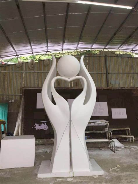 玻璃钢卡通雕塑定制-杭州至宝雕塑艺术工程有限公司-景观雕塑制作源头厂家