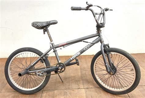 Lot - Hyper Bike Co Static 1 Speed BMX Bicycle