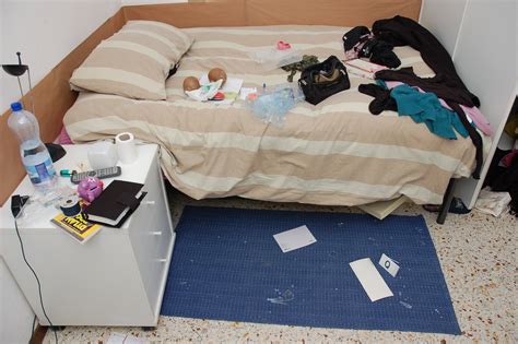 Meredith Kercher Crime Scene Photos Graphic