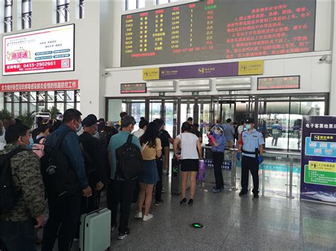 珲春高铁陆续恢复运行，铁警护航旅客出行安全_新浪吉林_新浪网