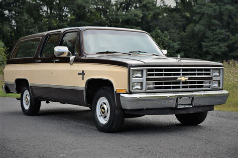 1985 Chevy Suburban FixIt_Felix • 1985 Chevrolet Suburban