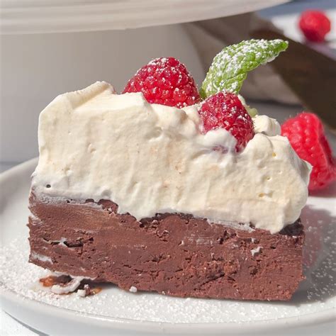 White Chocolate Macadamia Cookies (Copycat Subway Recipe) - Veggie ...