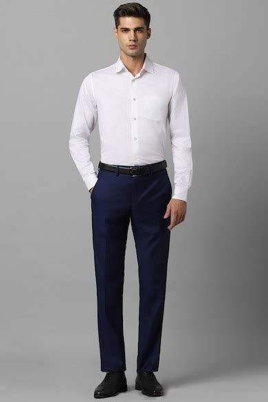 Buy Men Navy Slim Fit Solid Formal Trousers Online - 904247 | Allen Solly