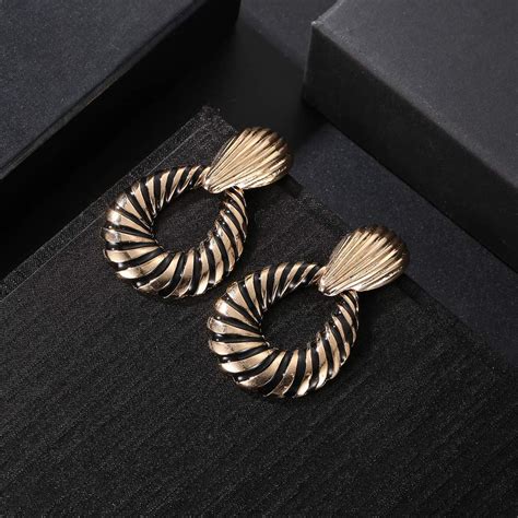 Yellow Chimes Western Style Teardrop Shaped Gold Plated Wonderful ...