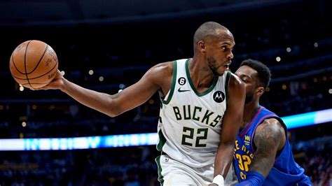 Khris Middleton declines $40M player option with Milwaukee Bucks | FOX6 ...