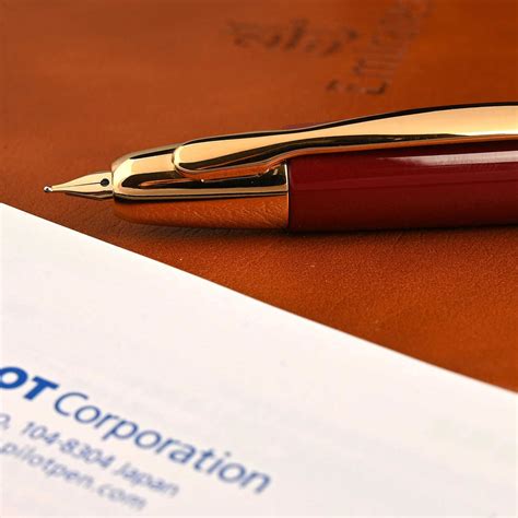 Pilot Capless Fountain Pen - Red GT – Makoba