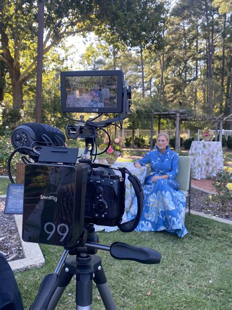 Outdoor Interview Frame 的图像结果