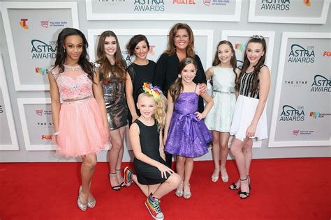 'Dance Moms' Season 5 Spoilers: Abby Lee Miller Makes Nia And Kendall ...