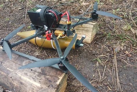 Разработанный по просьбе бойцов ударный FPV-дрон «Пиранья-13» начал ...