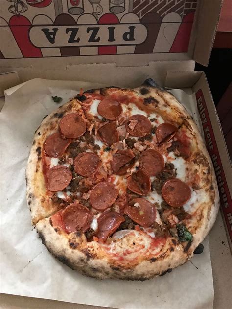 Bare Knuckle Pizza - Oakland California Restaurant - HappyCow