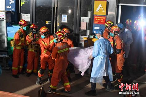 湖南长沙居民自建房倒塌事故第8名被困者获救_新浪图片