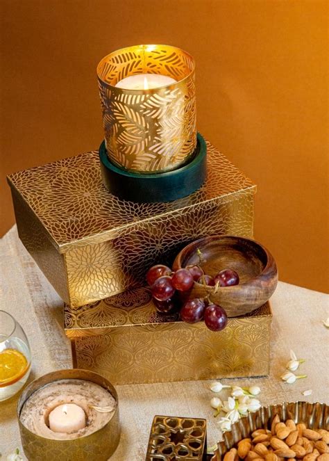 Best home decor gifts to drive your loved ones into the festive spirit