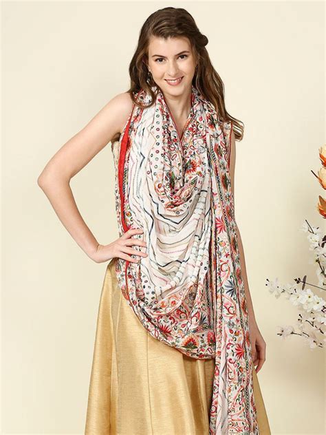 White Georgette Dupatta with Heavy Embroidery & Mirror Work – Dupatta ...