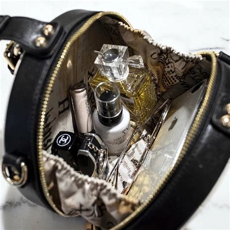 Roux Quilted Bag - Shop Trendy Box Bags Online – EDGABILITY