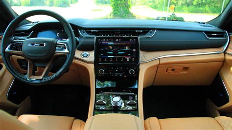 The 2022 Jeep® Grand Cherokee Summit Reserve Goes To Mexico In Two Flavors! - MoparInsiders