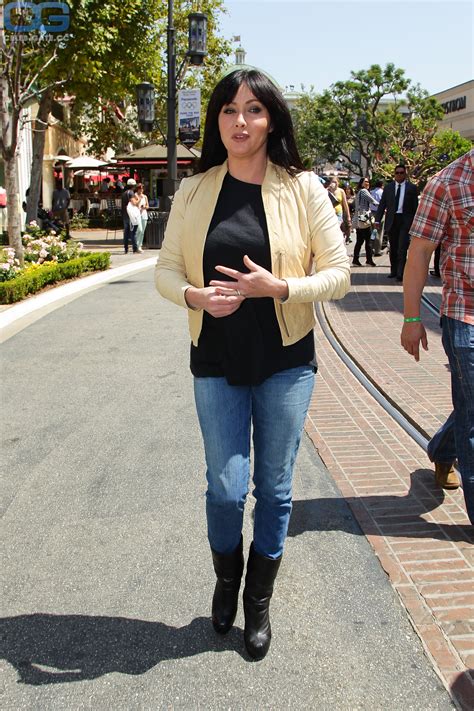 Shannen Doherty nude, pictures, photos, Playboy, naked, topless, fappening