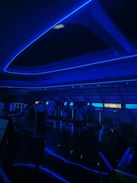 Andrea Moberly Busy Mom in the Magic - Disney Youtuber | 🚨NEW HEIGHT ...