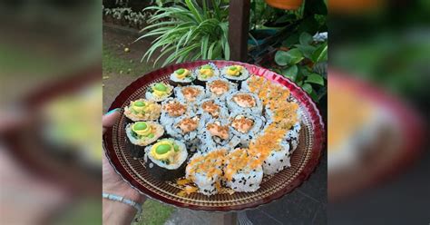 Order Veg Sushi Cakes & Rolls From Let's Roll | LBB, Pune