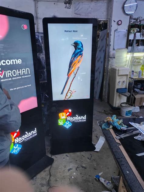 Digital Signages - 32 Inch Vertical Digital Signage Floor Stand ...