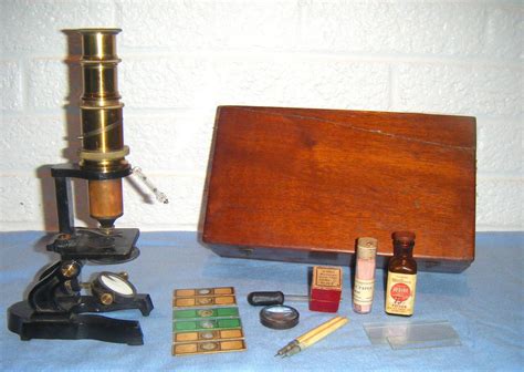 Old Compound Microscope 的图像结果