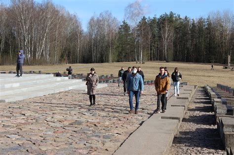 Экскурсия в Хатынь
