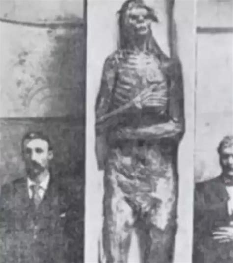 Archaeologists said they unearthed '10-foot-tall people' in Nevada cave