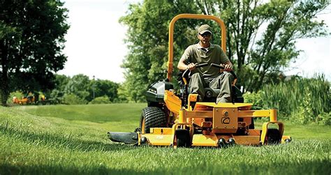 #RAGGIOZERO   Trattorini tagliaerba CUB CADET   Attrezzi  