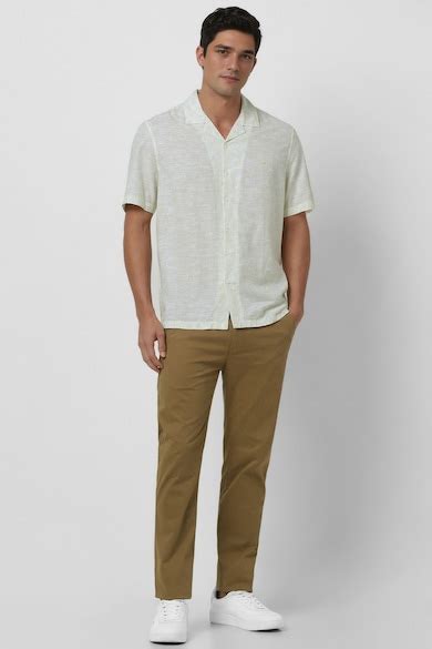 Buy Men Green Regular Fit Print Half Sleeves Casual Shirt Online ...