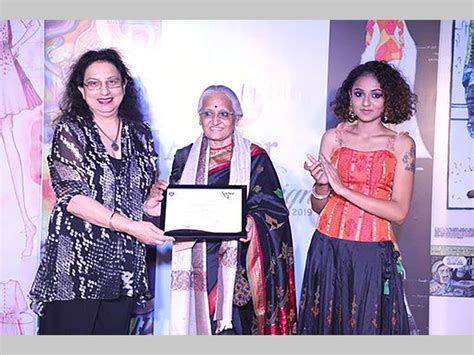 D'source Smt. Usha Pawar | Kasuti Embroidery - Karnataka | D'Source ...