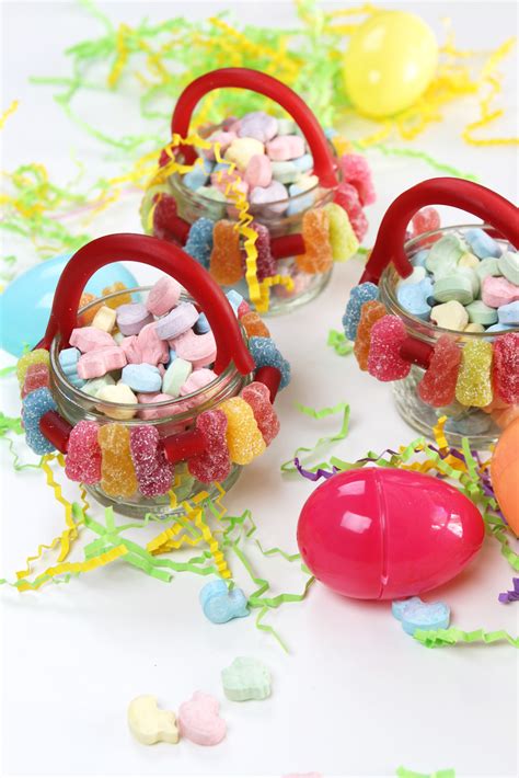 SweeTARTS Mason Jar Candy Easter Baskets DIY | Catch My Party