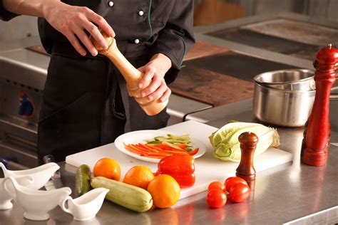 Local Restaurants Kitchen 的图像结果