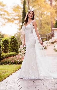 Vintage Bridal Furs by Vintage Wedding Dresses Curve Hugging Vintage Wedding Vintage Bridal Furs
