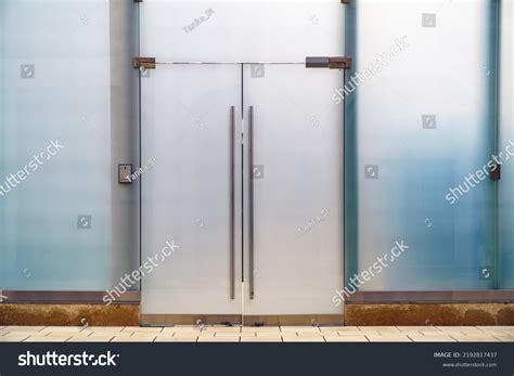 823 Bathroom Windows Frosted Glass Images, Stock Photos & Vectors ...