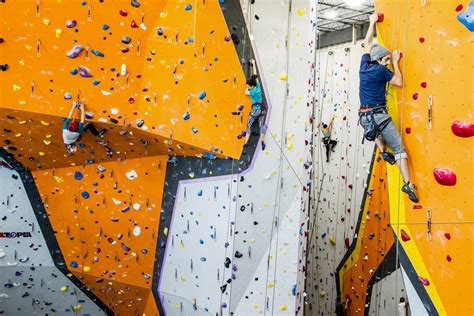 First_Ascent_Avondale_02 - Voyage Chicago | Chicago City Guide