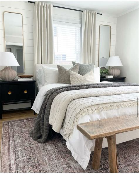 Bed Under Window: Proper Feng Shui Bed Placement