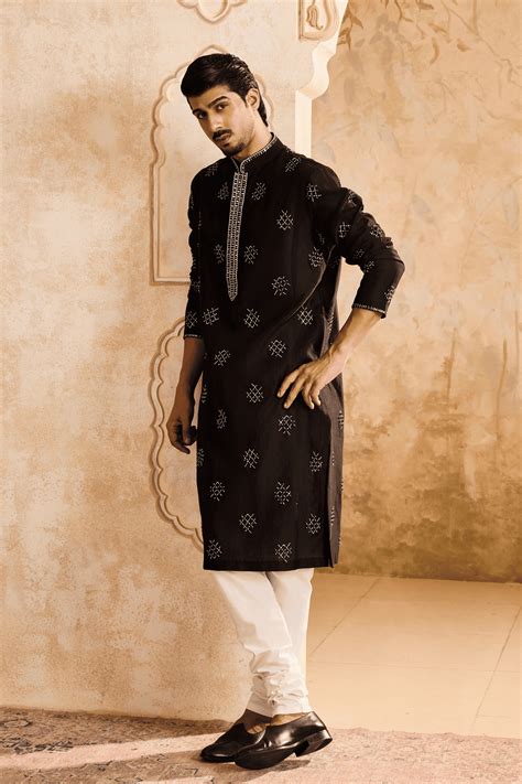 Label Histori - Embroidered Black Kurta Set - Elahe