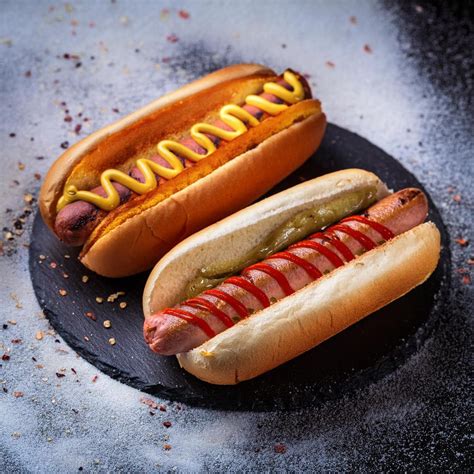 What's the Difference Between Frankfurters and Hot Dogs?