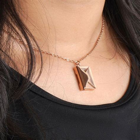 15 Heartfelt Gift Ideas for Couples That Celebrate Love – BoxUp Luxury ...