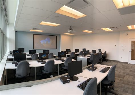 Computer Training Center 的图像结果