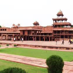 Travel Moods - Tour Operators in Agra,MUVs And SUVs India