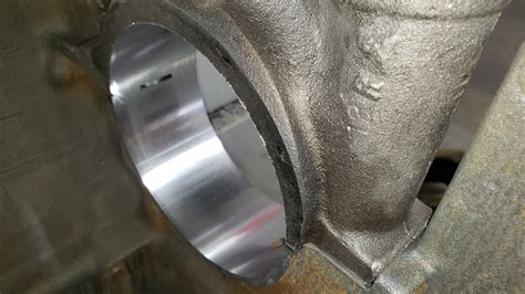 Line Bore Engine Block 的图像结果