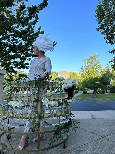 Strolling Champagne Skirts - Arkansas Circus Arts