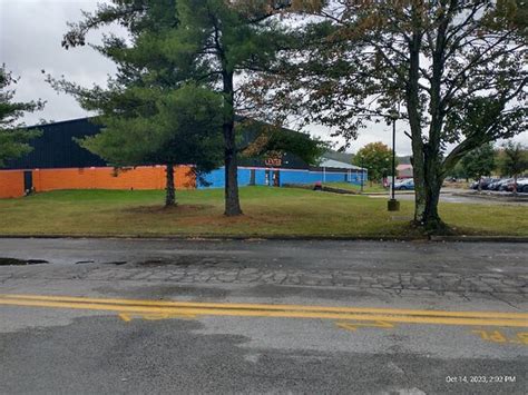 Good at the new improved ring - Reviews, Photos - Roll R Way Donora ...