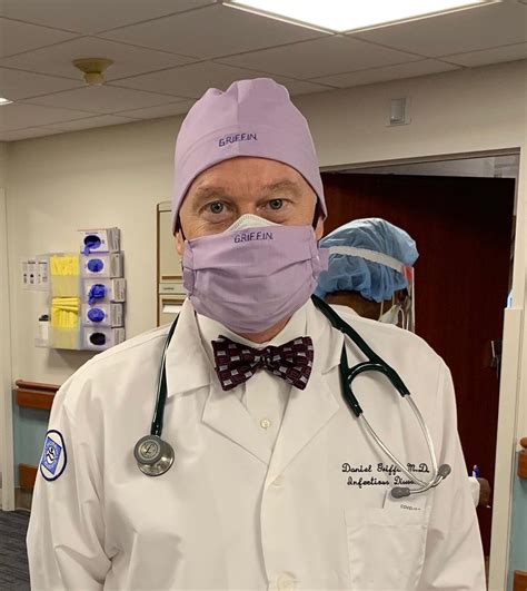 TWiV 598: Who was that masked man? Coronavirus update with Daniel ...
