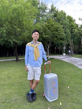 Node Classification Using Graphic Neural Network 的图像结果