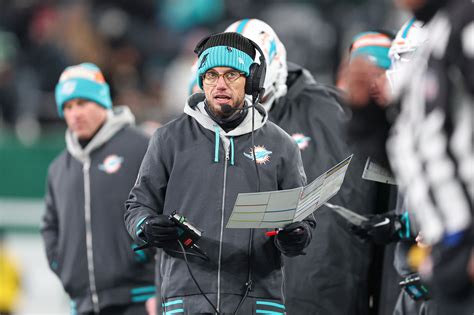 Dolphins Head Coach Mike McDaniel Reveals Major Surgery for One of ...